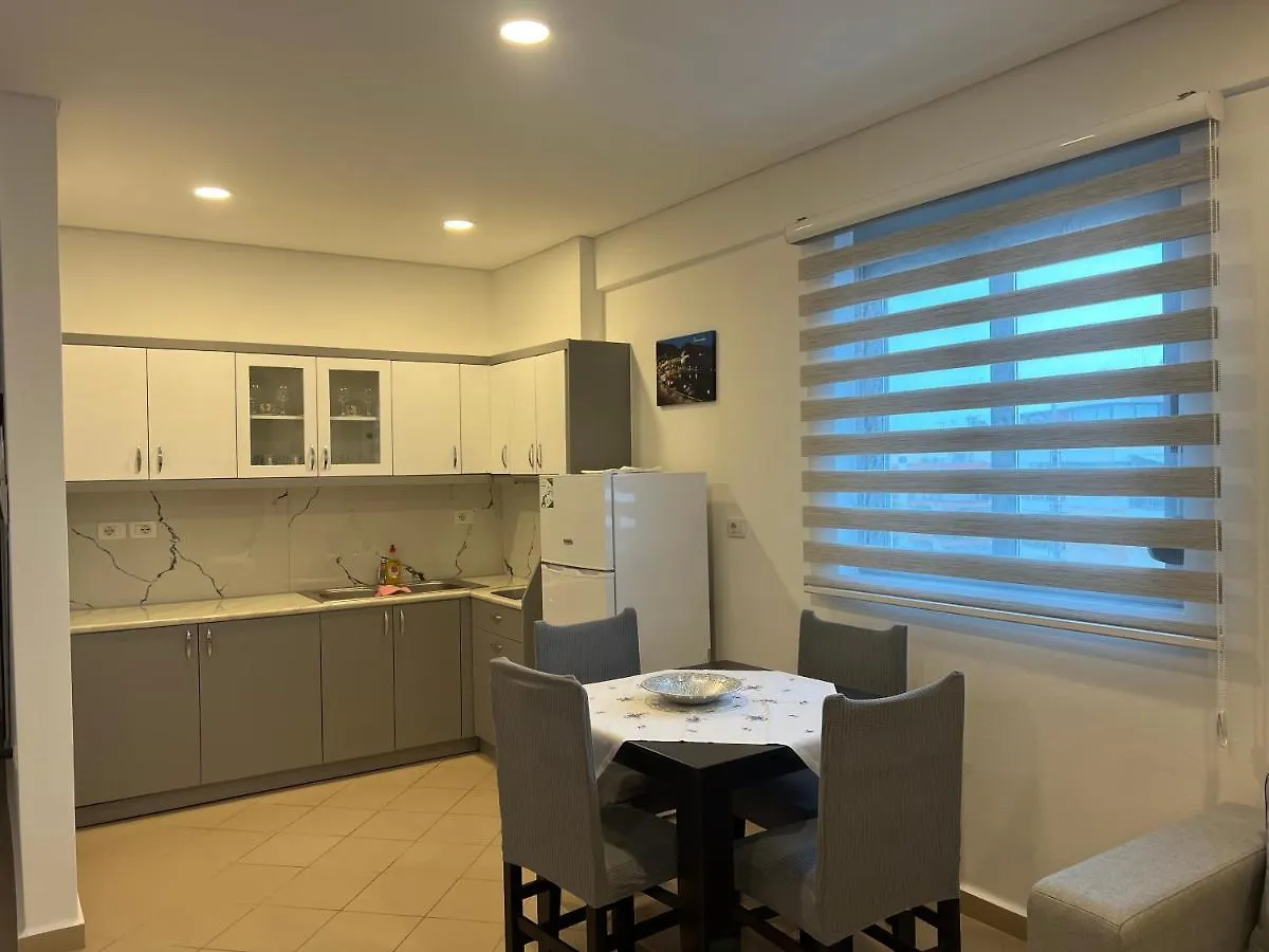 Lorenso Guest House Sarande
