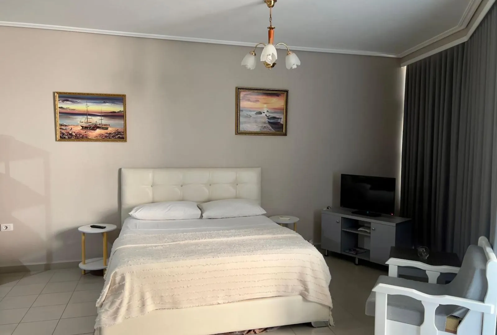 סרנדה Lorenso Guest House