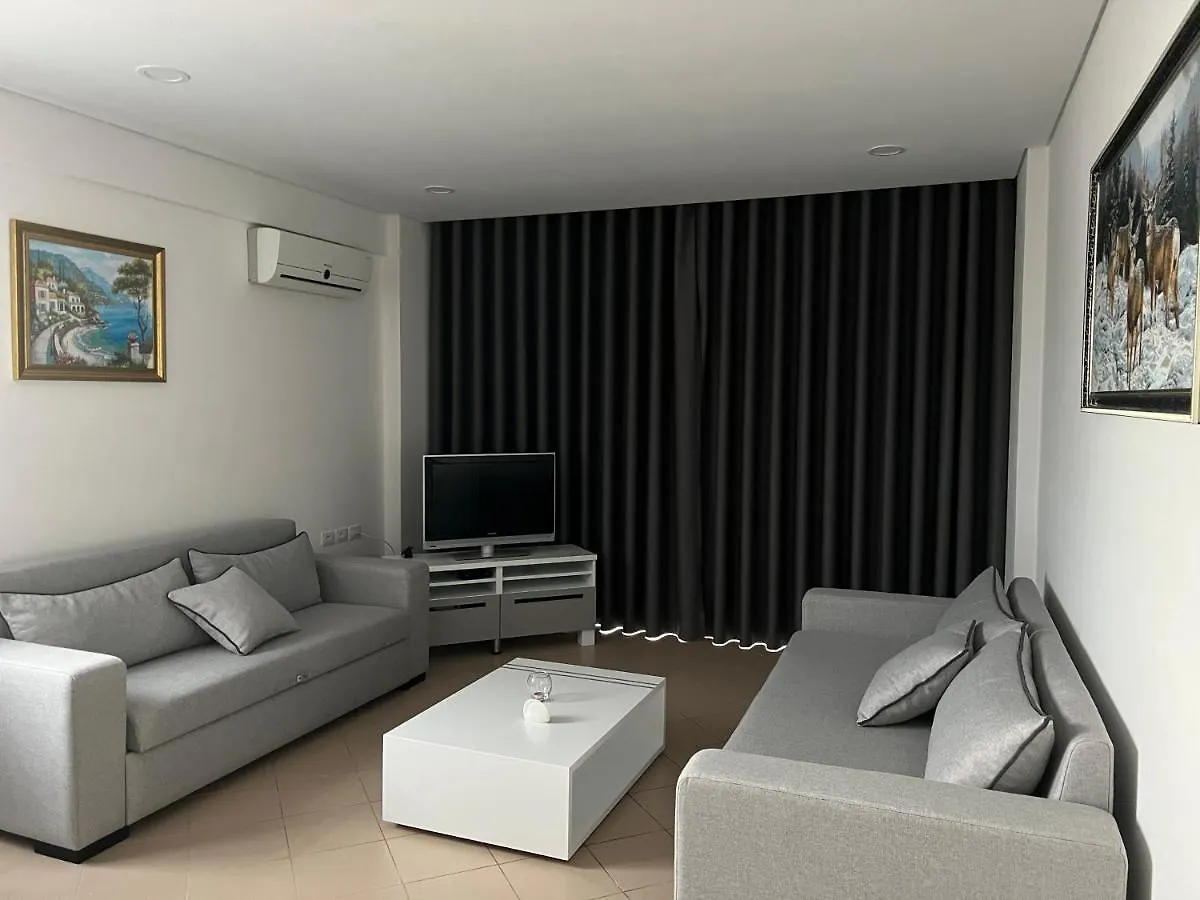 Lorenso Guest House Sarande