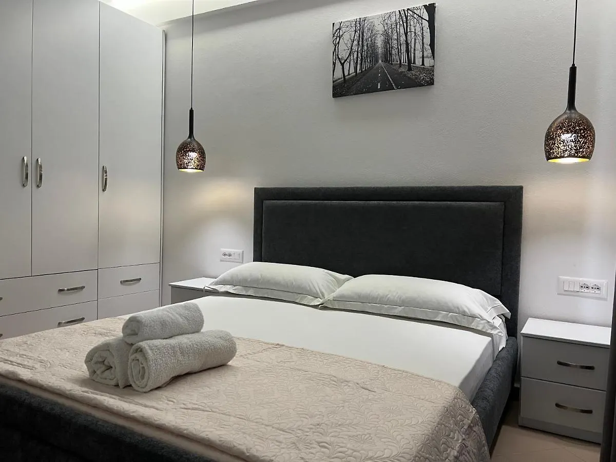 Lorenso Guest House Sarande Apartment