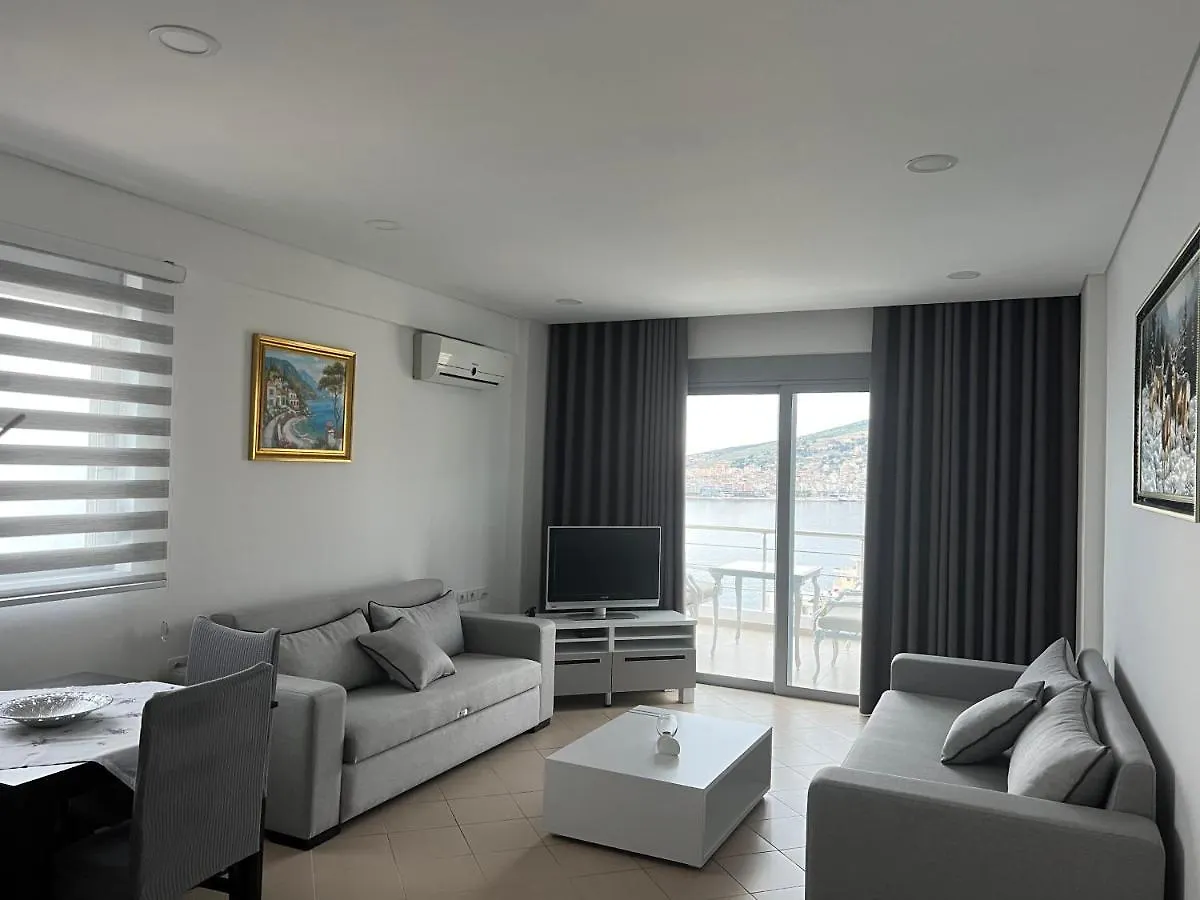 Lorenso Guest House Sarande 0*,
